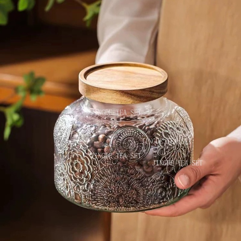 Food Storage Jars With Wooden Lids - Kabartmalı Cam Saklama Kavanozu Ahşap Kapaklı